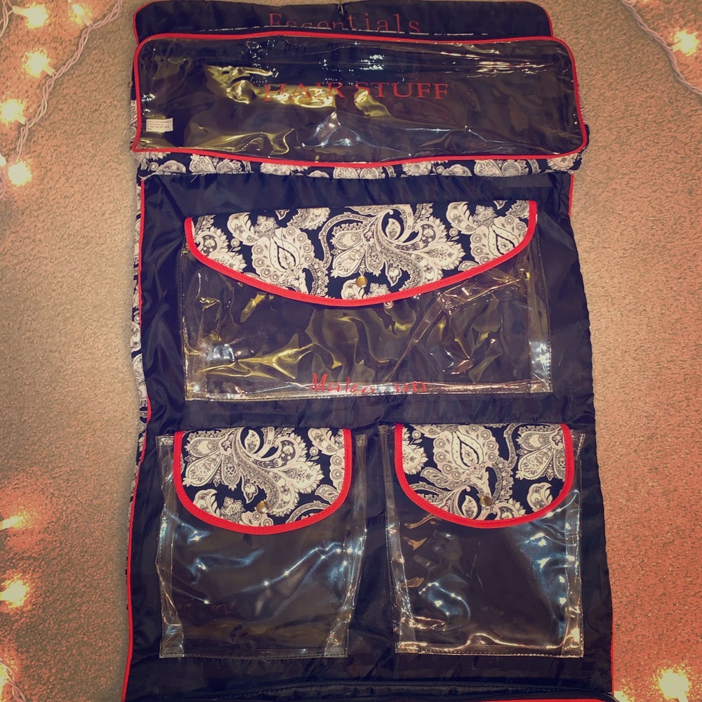 Essentials caboodle